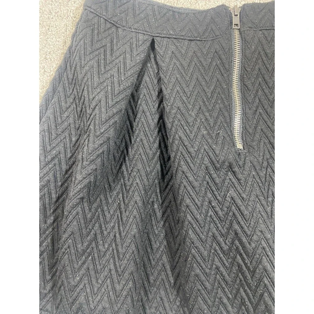 Bethany Mota Juniors size Medium Black Knit Flare Skirt